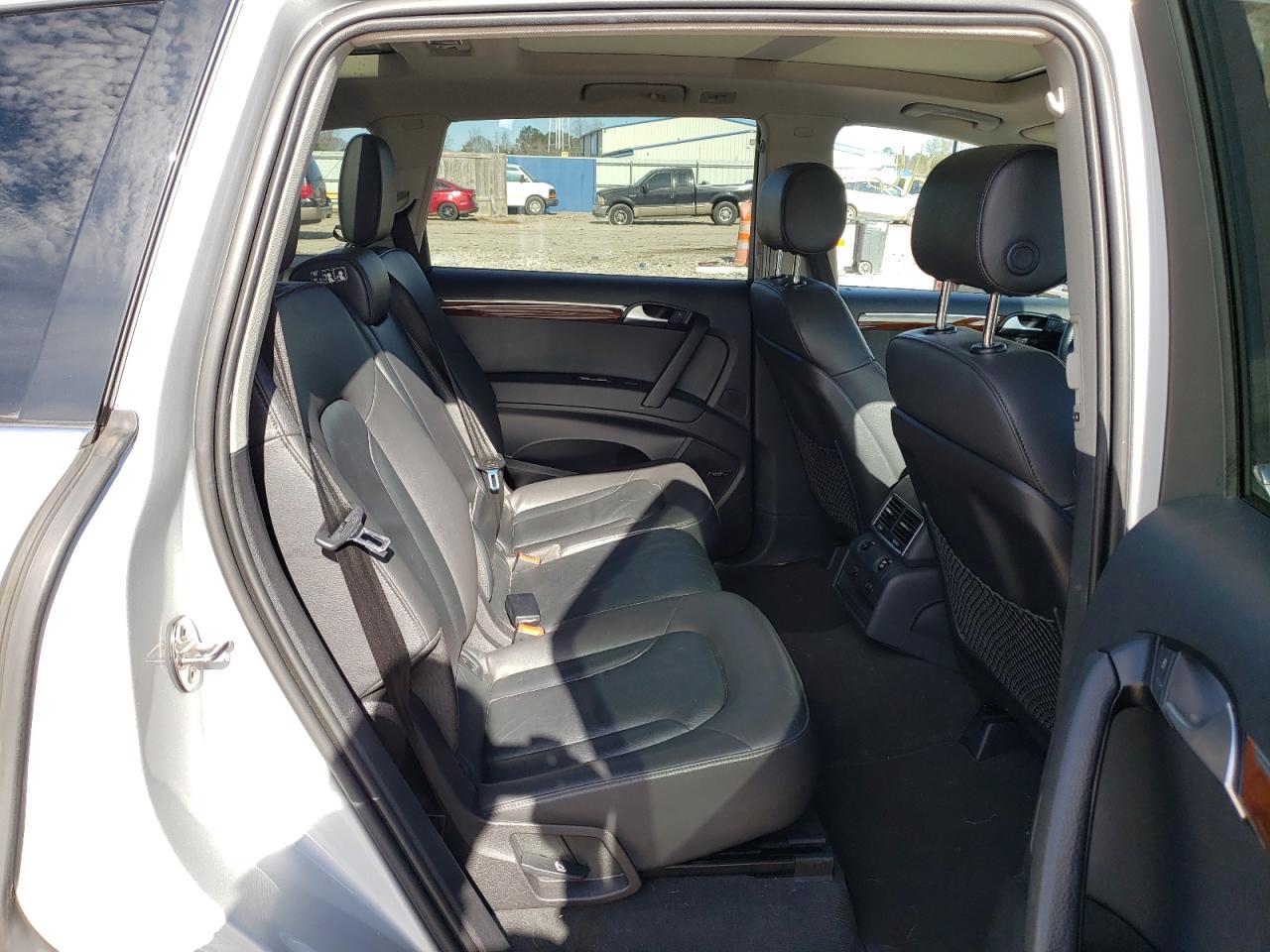 Photo 6 from auction – 2015 AUDI Q7 PREMIUM with VIN WA1LGAFE4FD010110