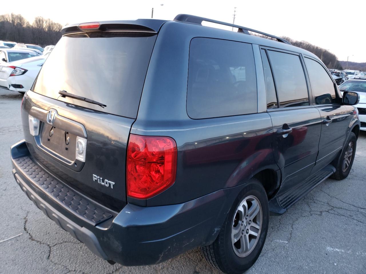 Photo 4 from auction – 2003 HONDA PILOT EXL with VIN 2HKYF18603H537751
