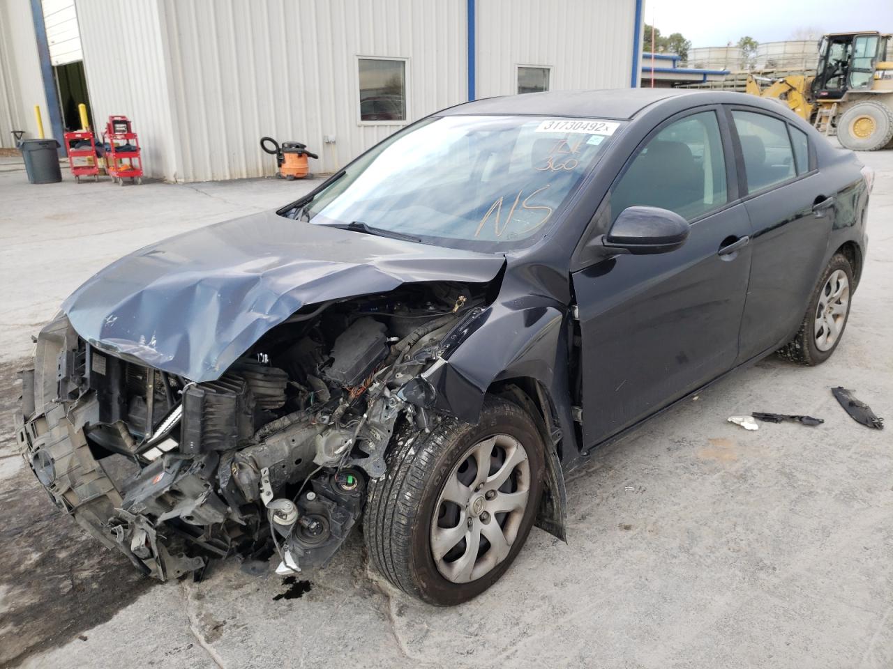 Photo 2 from auction – 2011 MAZDA 3 I with VIN JM1BL1UF1B1452184