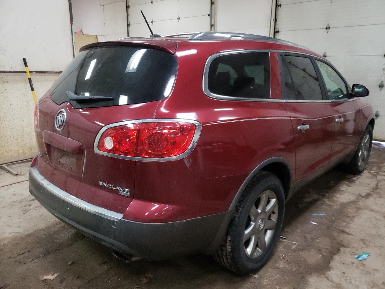 Photo 4 from auction – 2010 BUICK ENCLAVE with VIN 5GALVBED6AJ101935