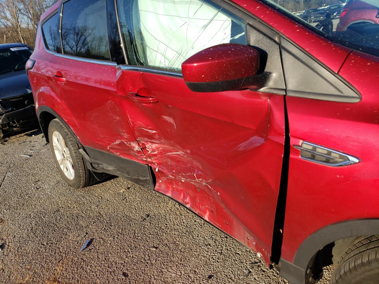 Photo 9 from auction – 2018 FORD ESCAPE SE with VIN 1FMCU0GD1JUA95653