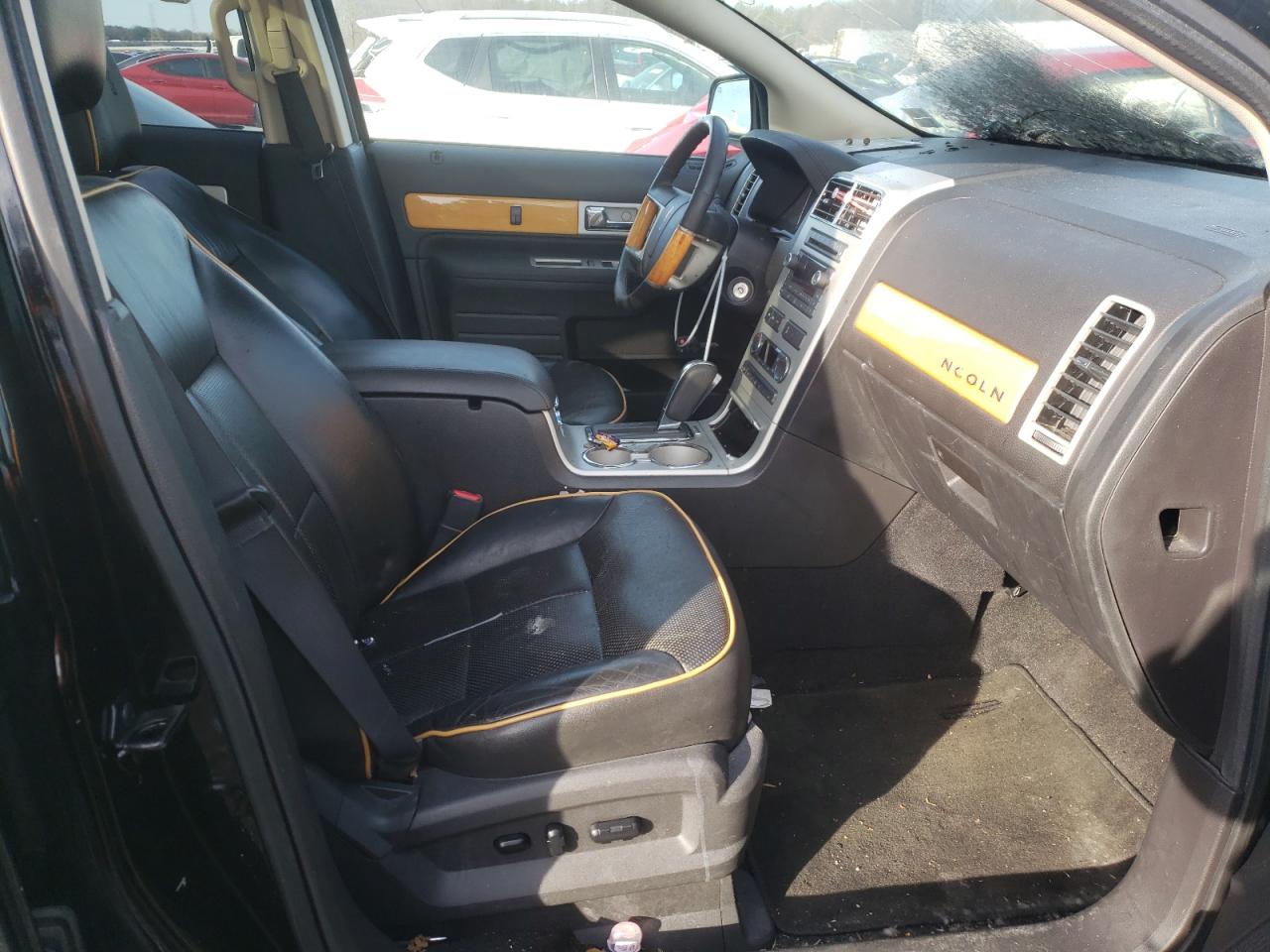 Photo 5 from auction – 2008 LINCOLN MKX with VIN 2LMDU68C58BJ26646
