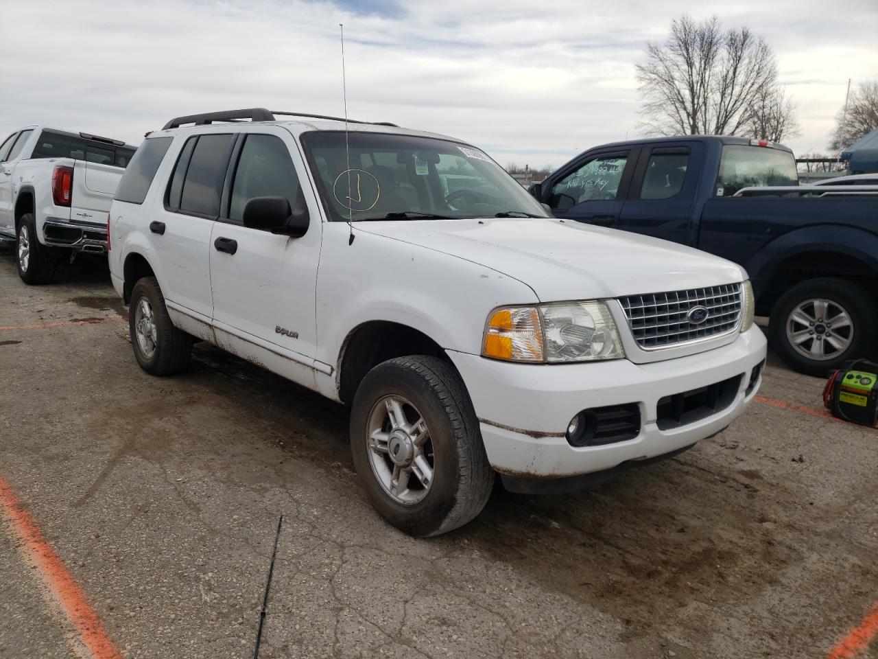 FORD EXPLORER X 2005 with VIN 1FMZU63K25UB84073 - Photo from auction