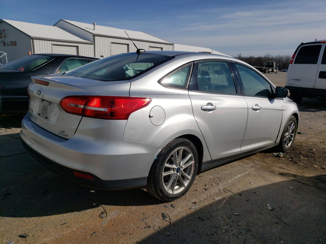 Photo 4 from auction – 2016 FORD FOCUS SE with VIN 1FADP3F27GL267156