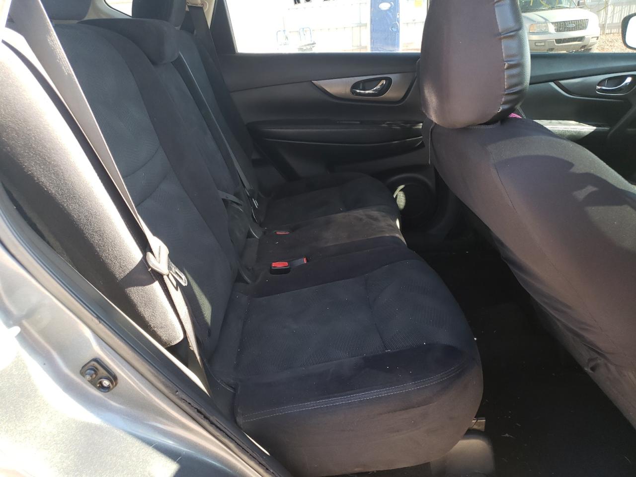 Photo 6 from auction – 2015 NISSAN ROGUE S with VIN 5N1AT2MK3FC818926
