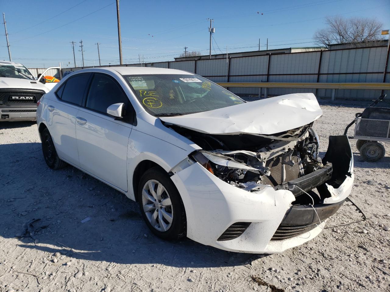 TOYOTA COROLLA L 2014 with VIN 5YFBURHE8EP089864 - Photo from auction
