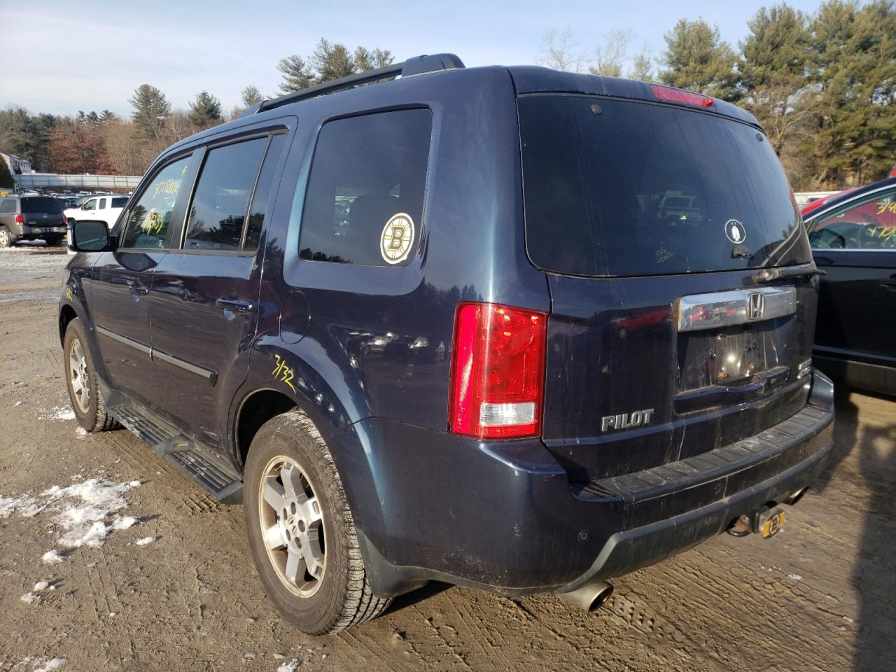 Photo 3 from auction – 2011 HONDA PILOT TOUR with VIN 5FNYF4H95BB072179