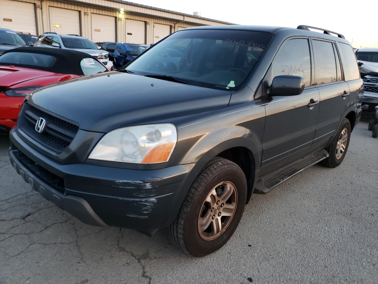 Photo 2 from auction – 2003 HONDA PILOT EXL with VIN 2HKYF18603H537751