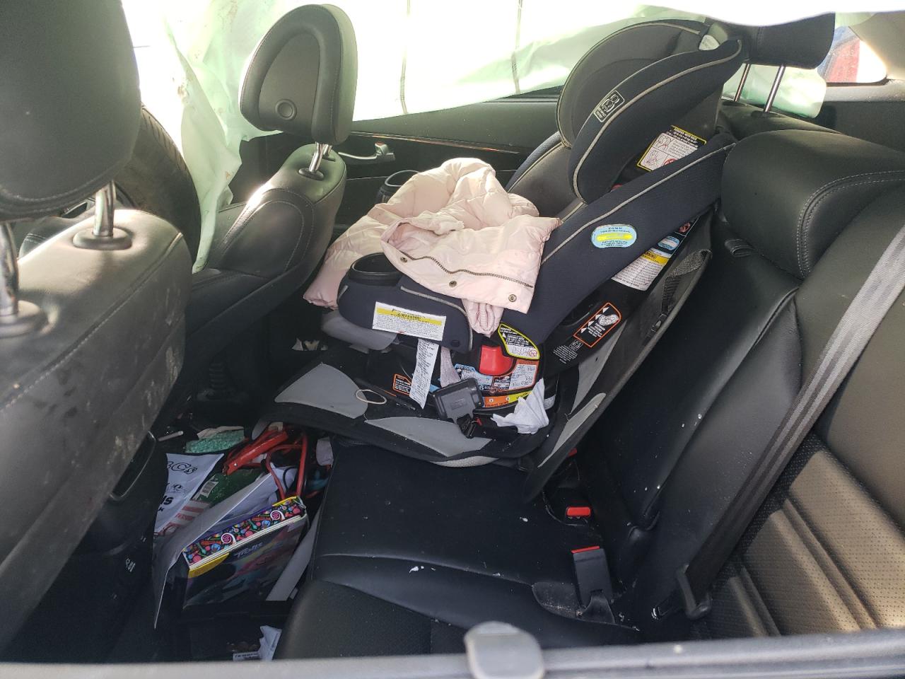 Photo 6 from auction – 2016 KIA SORENTO EX with VIN 5XYPHDA50GG008094