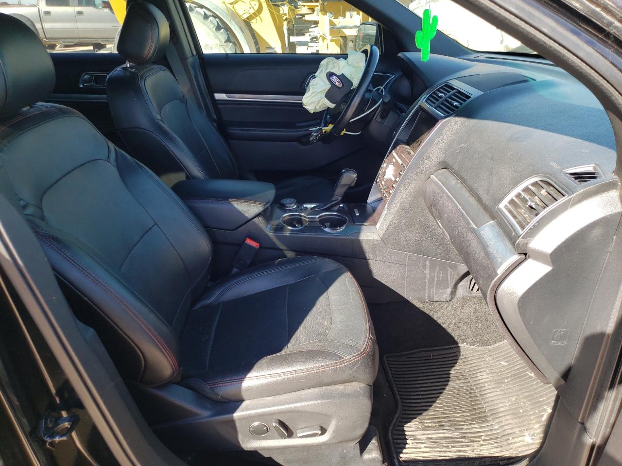 Photo 5 from auction – 2016 FORD EXPLORER S with VIN 1FM5K8GT4GGD26377