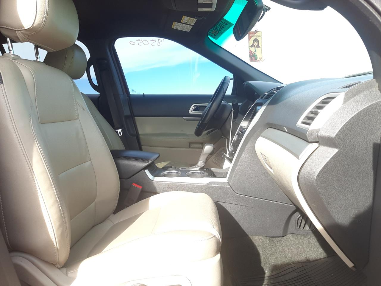 Photo 5 from auction – 2013 FORD EXPLORER X with VIN 1FM5K7D84DGB47262