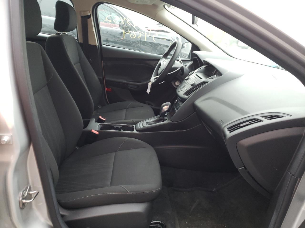 صورة رقم 5 من المزاد - 2017 FORD FOCUS S مع VIN 1FADP3E26HL318214