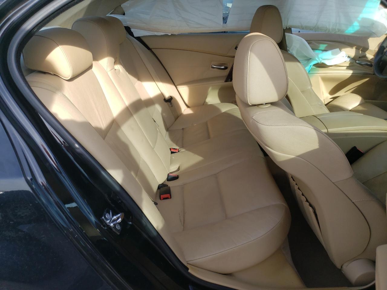 Photo 6 from auction – 2006 BMW 530 I with VIN WBANE73596CM31948