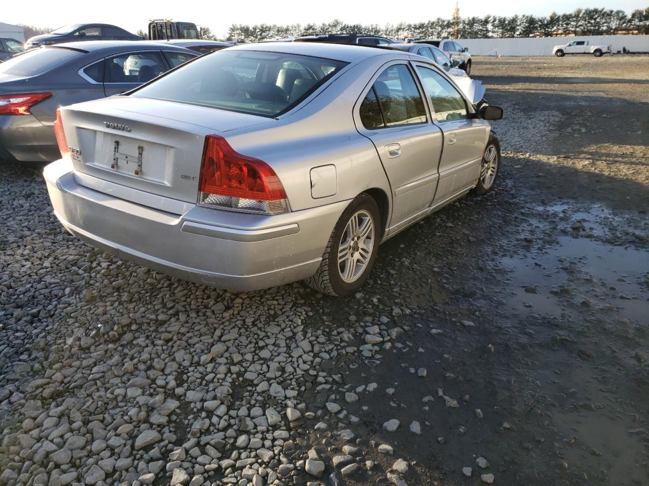 Photo 4 from auction – 2005 VOLVO S60 2.5T with VIN YV1RS592852437785