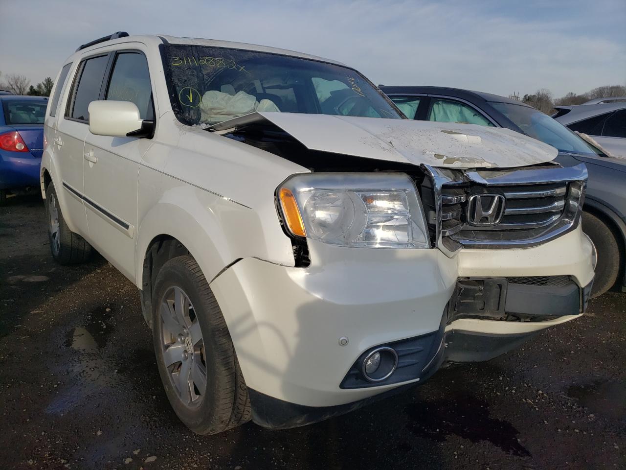 HONDA PILOT TOUR 2012 with VIN 5FNYF4H95CB046070 - Photo from auction