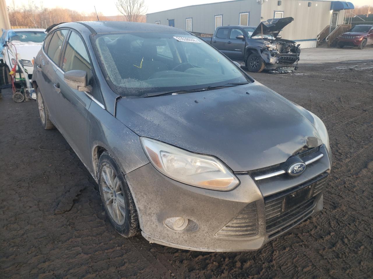 FORD FOCUS SEL 2012 with VIN 1FAHP3M25CL195856 - Photo from auction