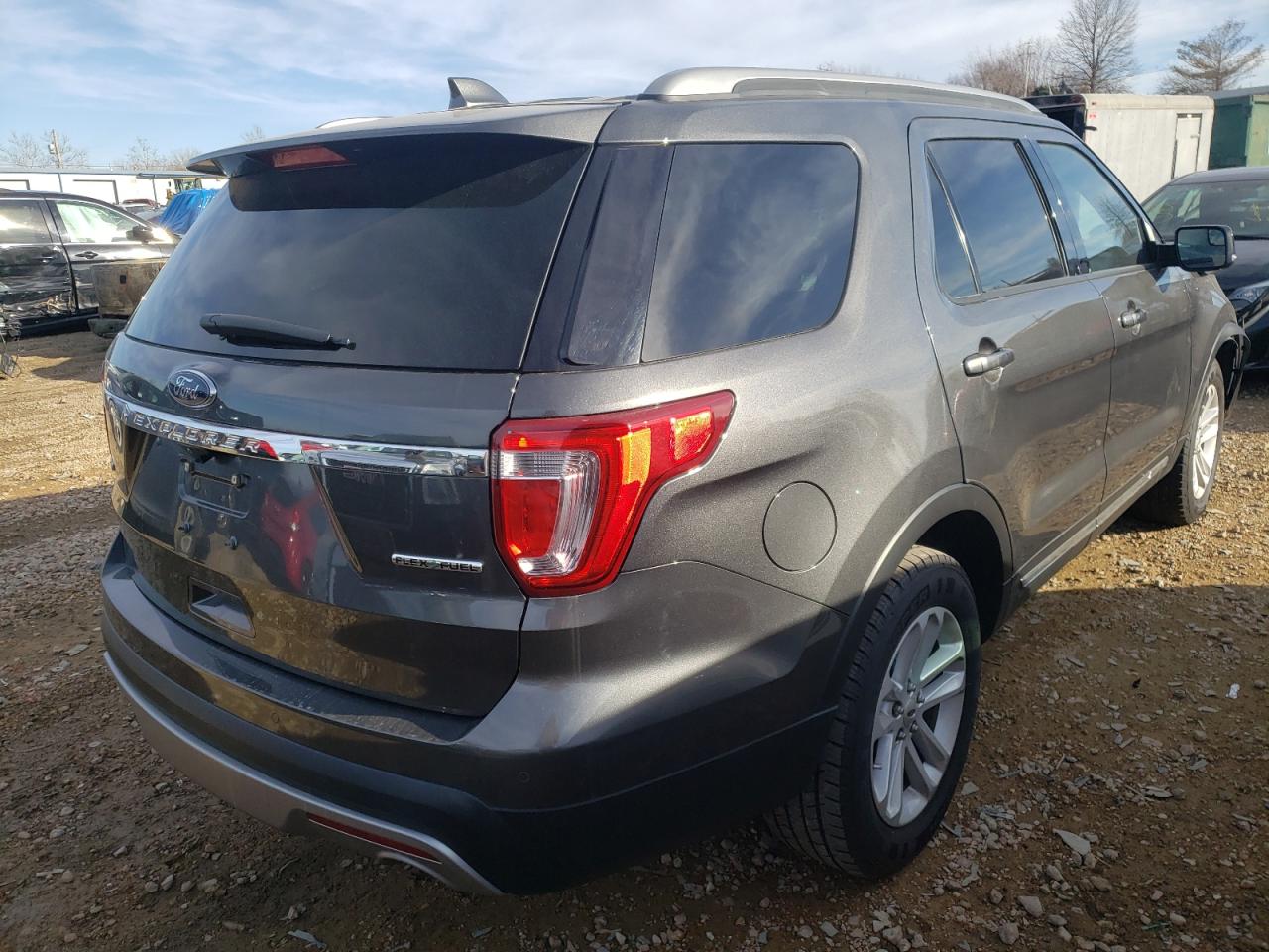 Photo 4 from auction – 2016 FORD EXPLORER X with VIN 1FM5K7D89GGB02449