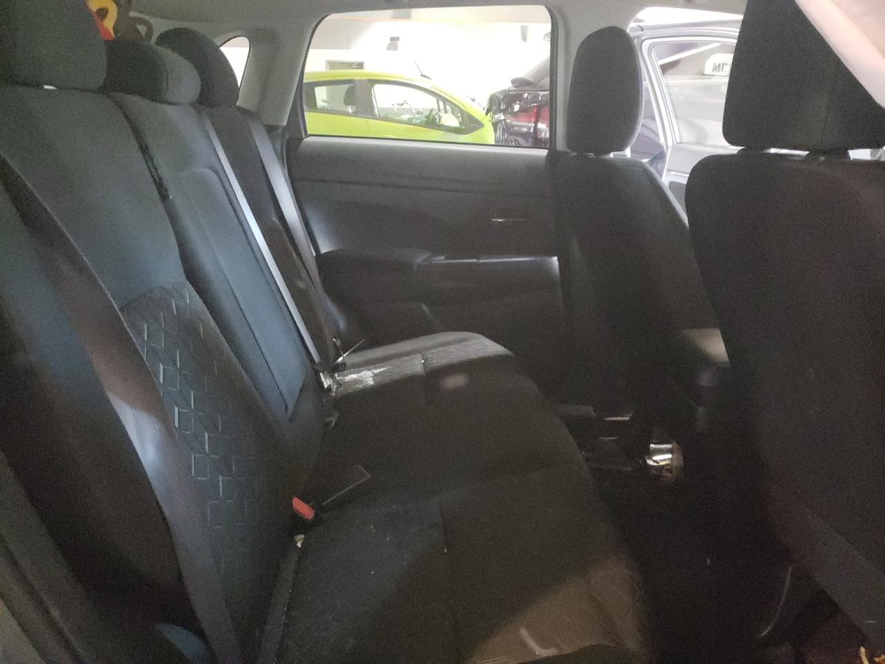 Photo 6 from auction – 2020 MITSUBISHI OUTLANDER with VIN JA4AP3AUXLU004549