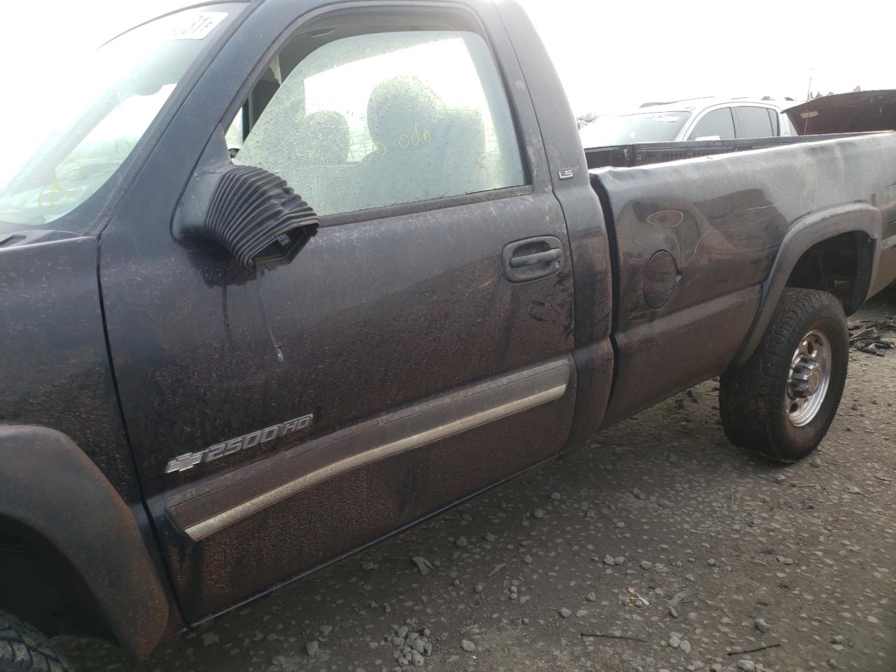 Photo 9 from auction – 2004 CHEVROLET SILVERADO with VIN 1GCHC24U44E139740