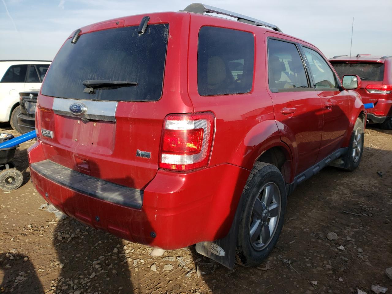 Photo 4 from auction – 2011 FORD ESCAPE LIM with VIN 1FMCU9EG5BKA03118