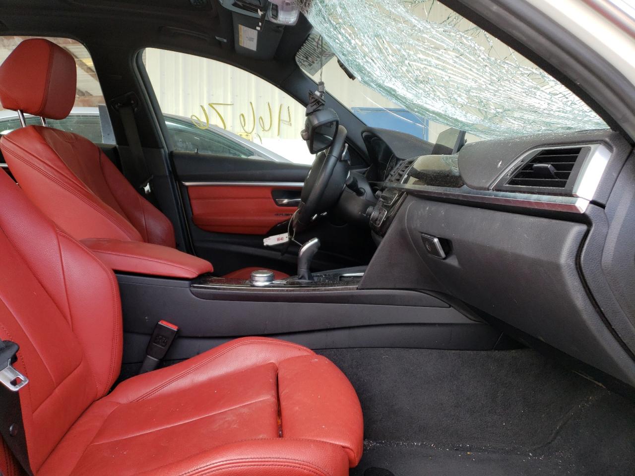 Photo 5 from auction – 2018 BMW 330 I with VIN WBA8B9G58JNU97156