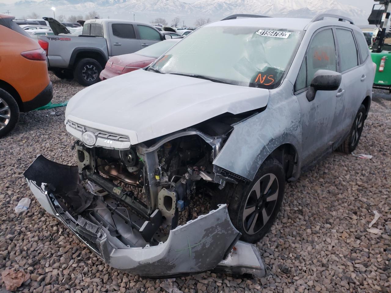 Photo 2 from auction – 2017 SUBARU FORESTER 2 with VIN JF2SJABC7HH576198
