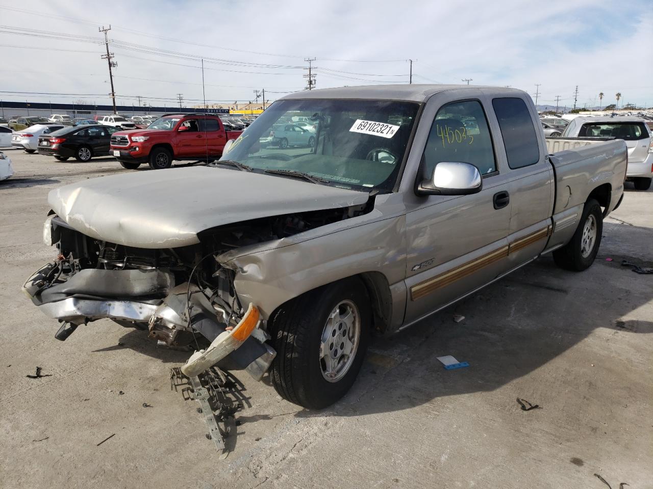 Photo 2 from auction – 2001 CHEVROLET SILVERADO with VIN 2GCEC19T711227255