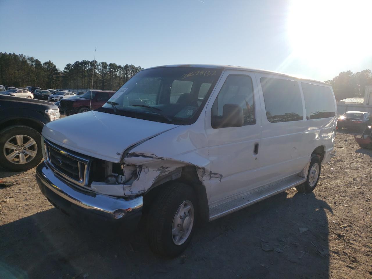 Photo 2 from auction – 2005 FORD ECONOLINE with VIN 1FBNE31L15HA98910