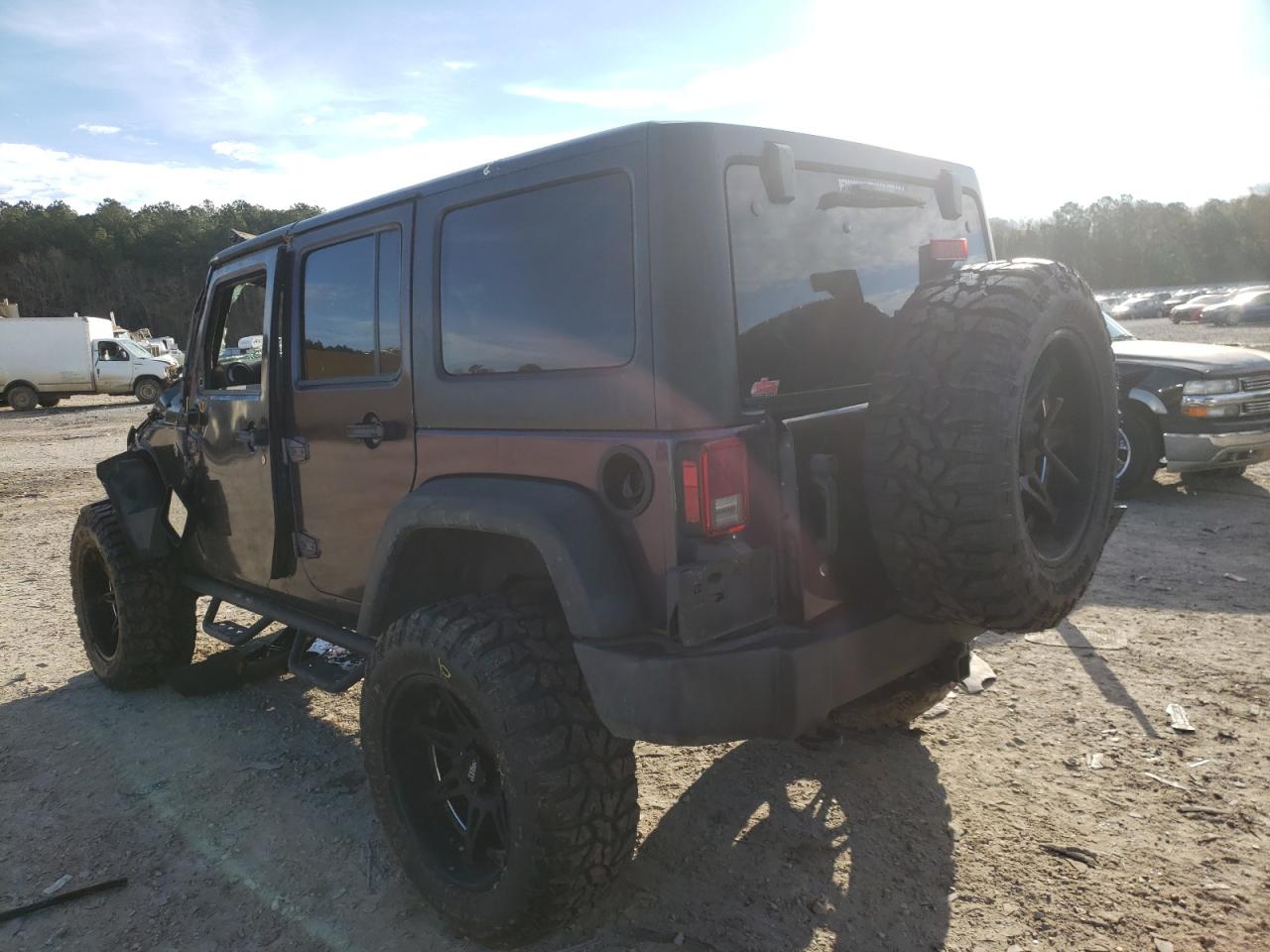 Photo 3 from auction – 2017 JEEP WRANGLER U with VIN 1C4BJWDG5HL500861