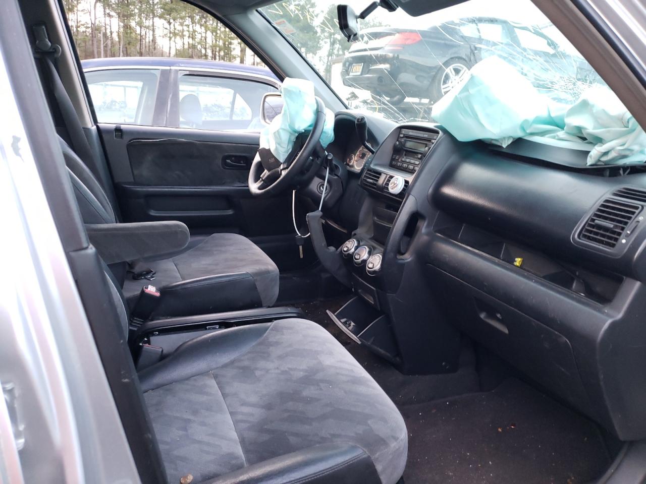 Photo 5 from auction – 2003 HONDA CRV with VIN SHSRD78843U100552