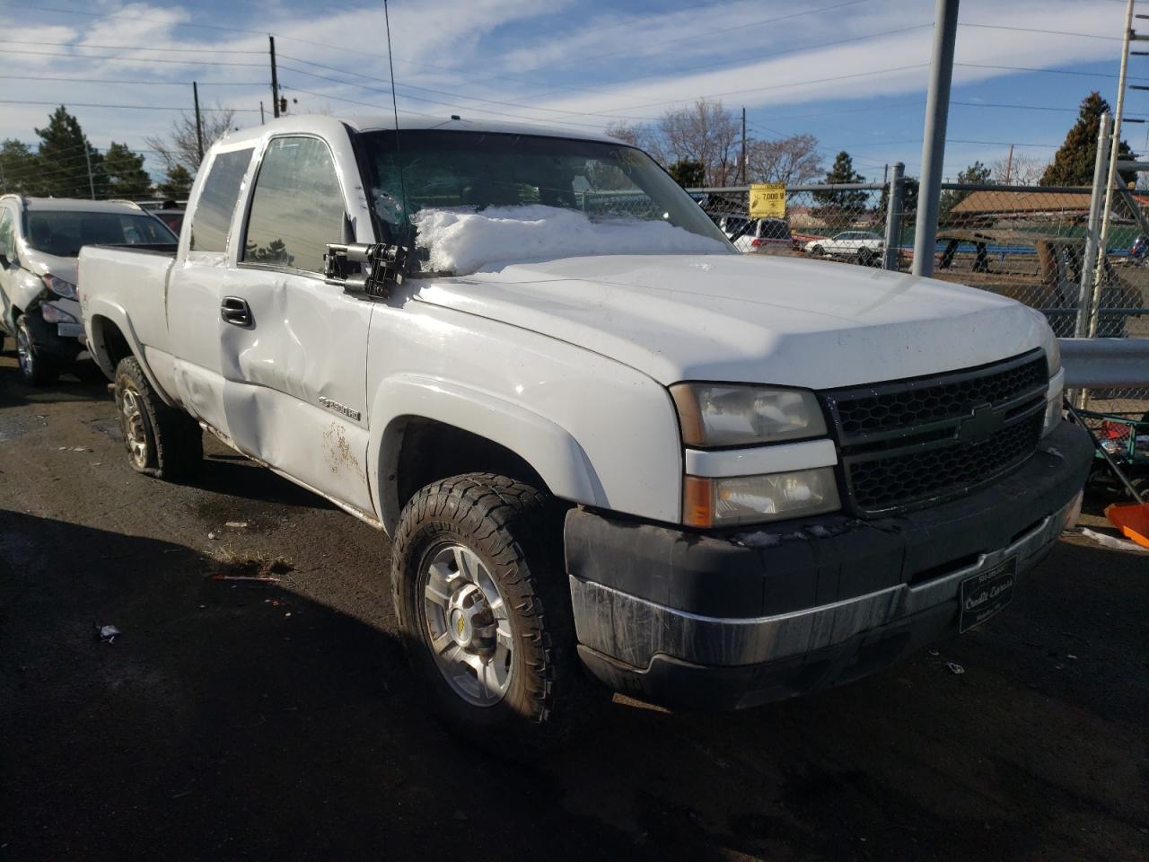 Photo 1 from auction – 2005 CHEVROLET SILVERADO with VIN 1GCHK29U05E161814
