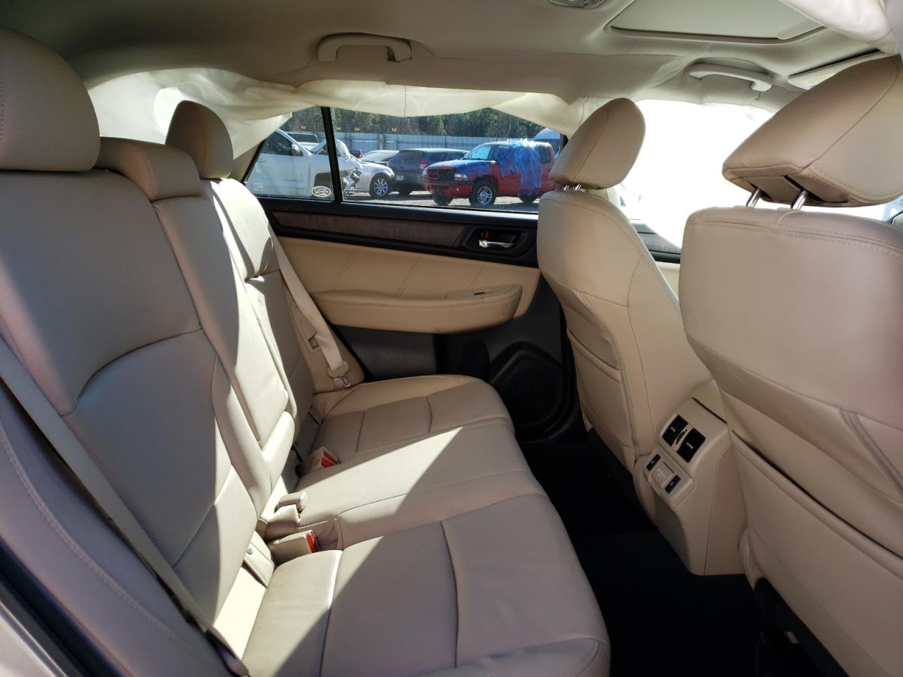 Photo 6 from auction – 2018 SUBARU OUTBACK 2. with VIN 4S4BSANC8J3396427