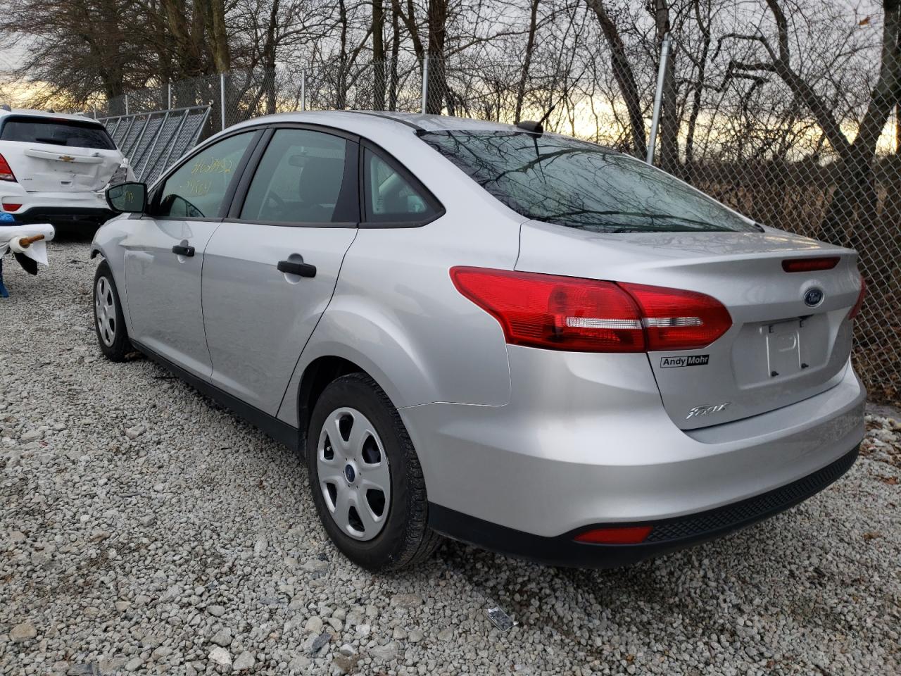 صورة رقم 3 من المزاد - 2017 FORD FOCUS S مع VIN 1FADP3E26HL318214