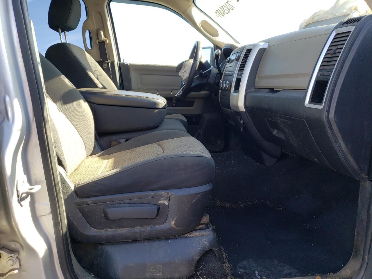 Photo 5 from auction – 2011 DODGE RAM 1500 with VIN 1D7RV1GP7BS587425