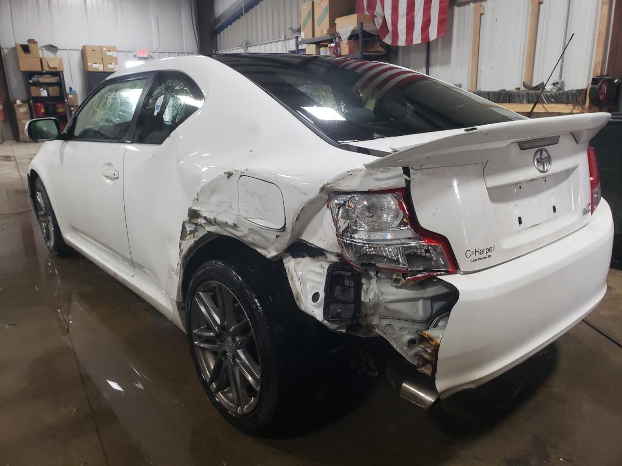 Photo 3 from auction – 2013 TOYOTA SCION TC with VIN JTKJF5C77D3065854