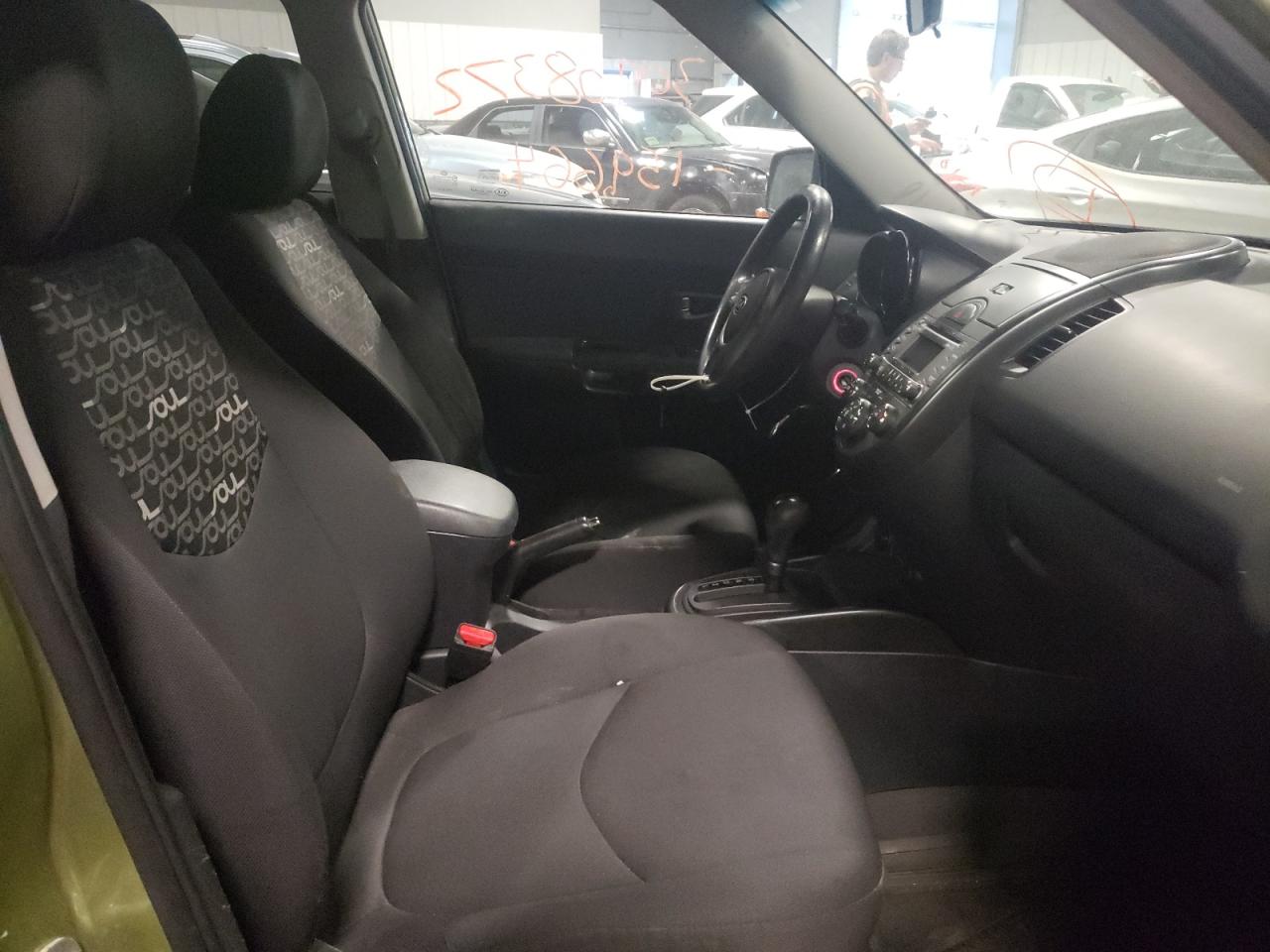 Photo 5 from auction – 2010 KIA SOUL + with VIN KNDJT2A22A7192344