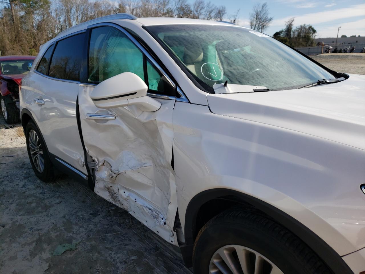 Photo 9 from auction – 2016 LINCOLN MKX SELECT with VIN 2LMTJ6KR2GBL37447