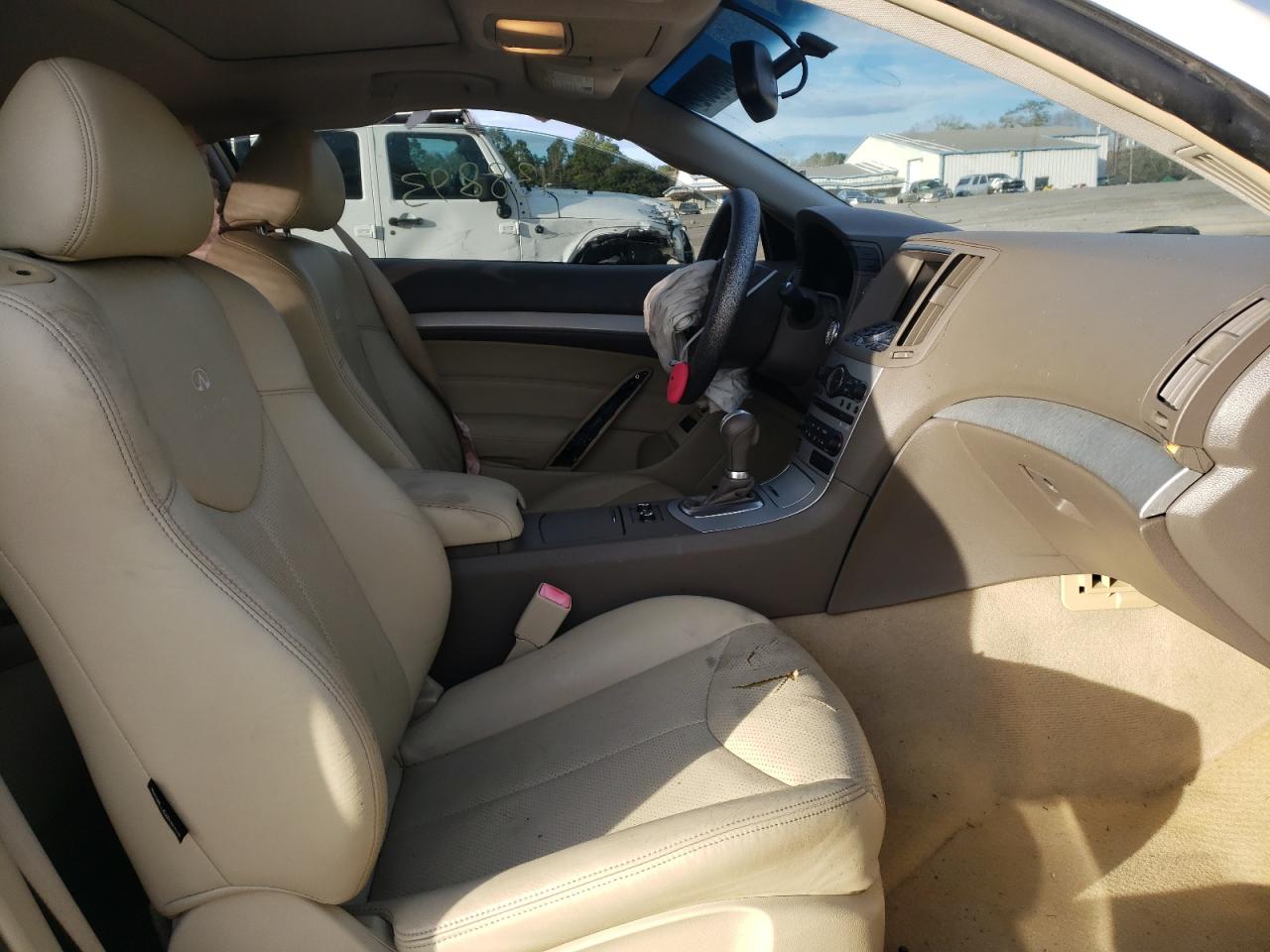 Photo 5 from auction – 2009 INFINITI G37 BASE with VIN JNKCV64E39M606016
