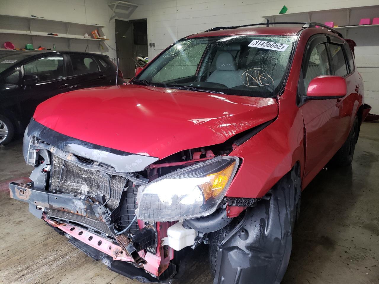 Photo 2 from auction – 2007 TOYOTA RAV4 with VIN JTMBK35V775015553