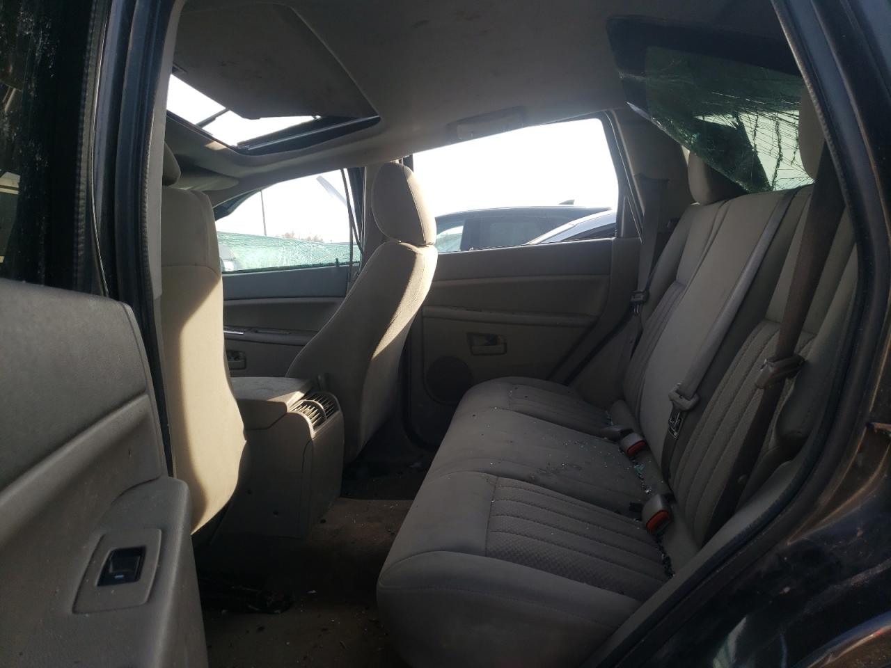 Photo 6 from auction – 2006 JEEP GRAND CHER with VIN 1J8GR48K16C201262