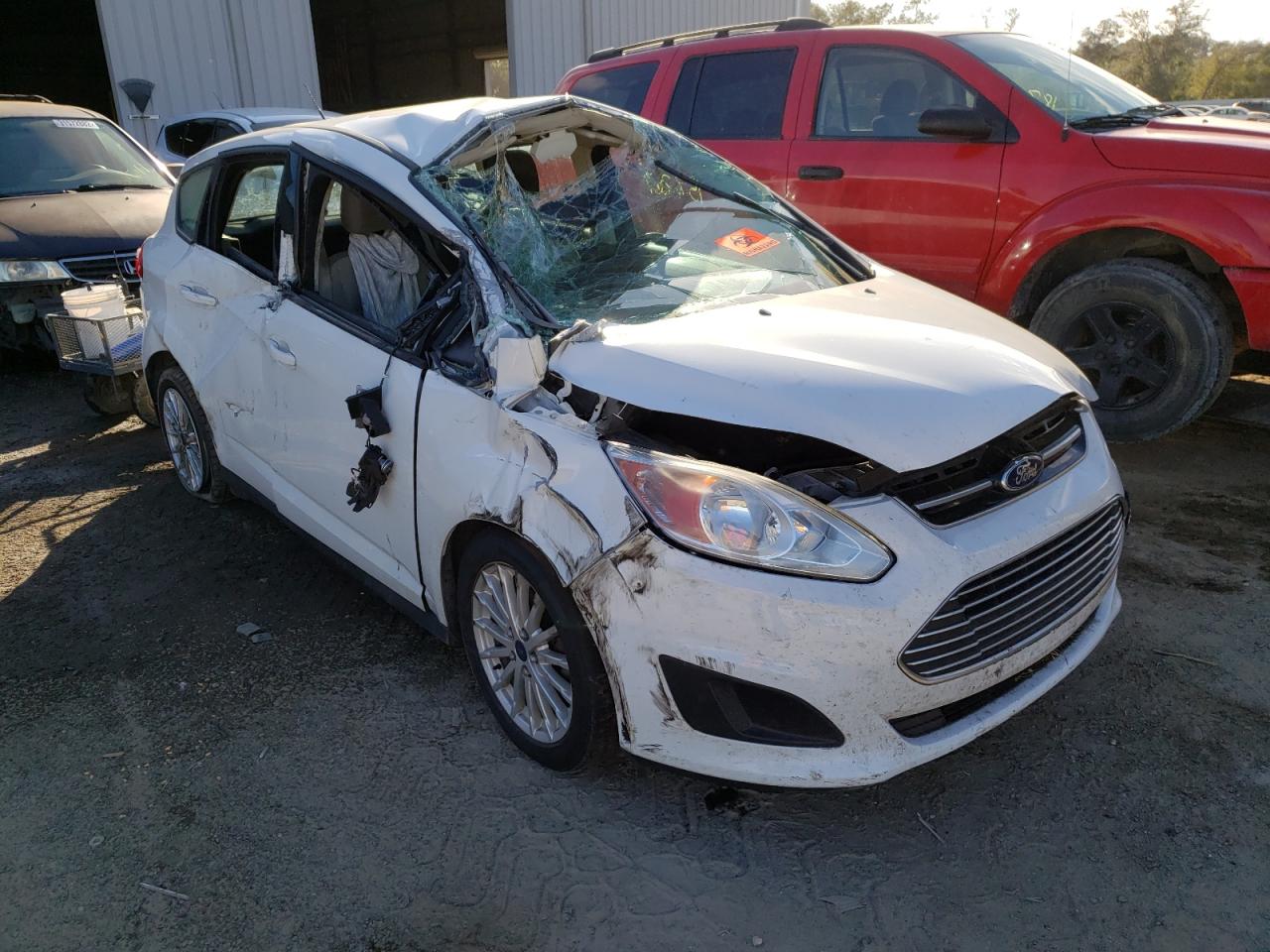 FORD C-MAX SE 2016 with VIN 1FADP5AU3GL103570 - Photo from auction