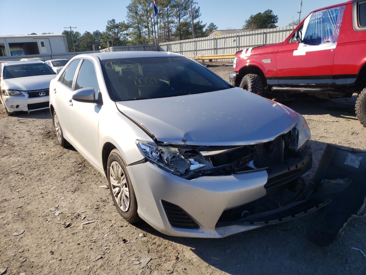 Photo 1 from auction – 2014 TOYOTA CAMRY L with VIN 4T1BF1FK9EU801656