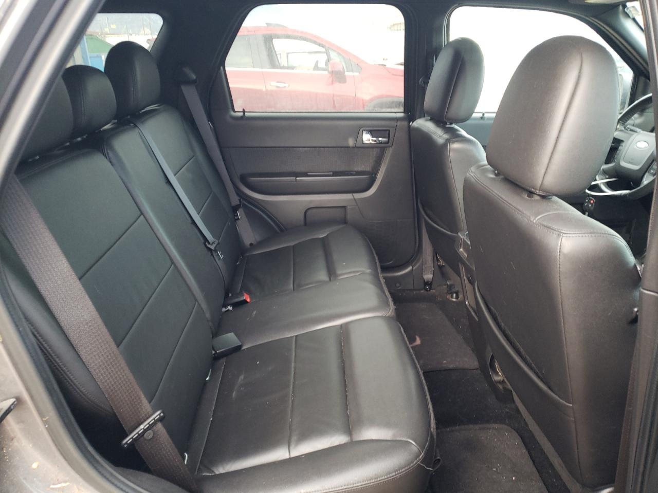 Photo 6 from auction – 2010 FORD ESCAPE LIM with VIN 1FMCU0EG2AKC96194