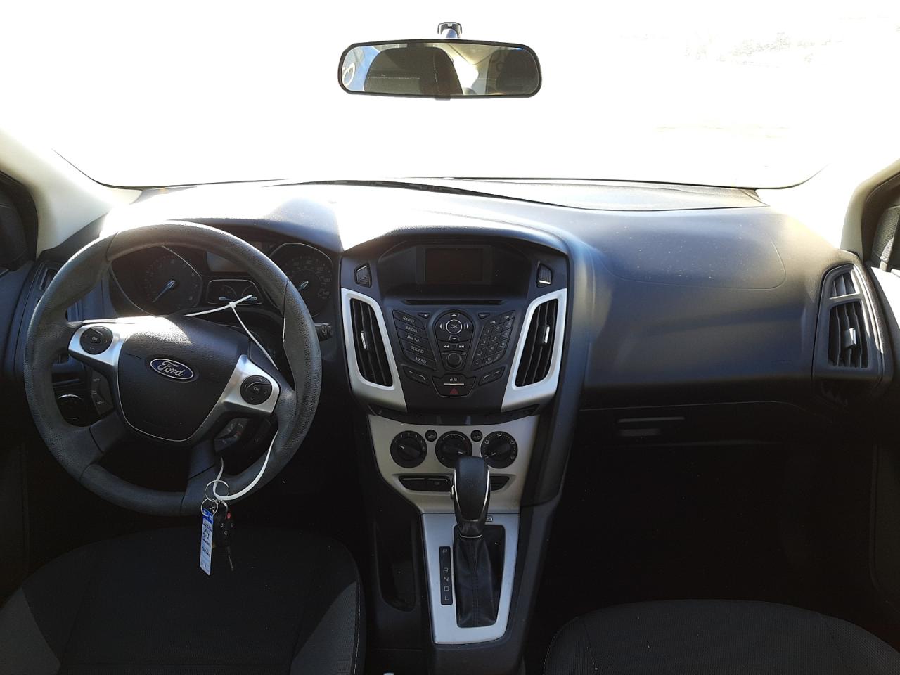 Photo 9 from auction – 2013 FORD FOCUS SE with VIN 1FADP3K28DL353058
