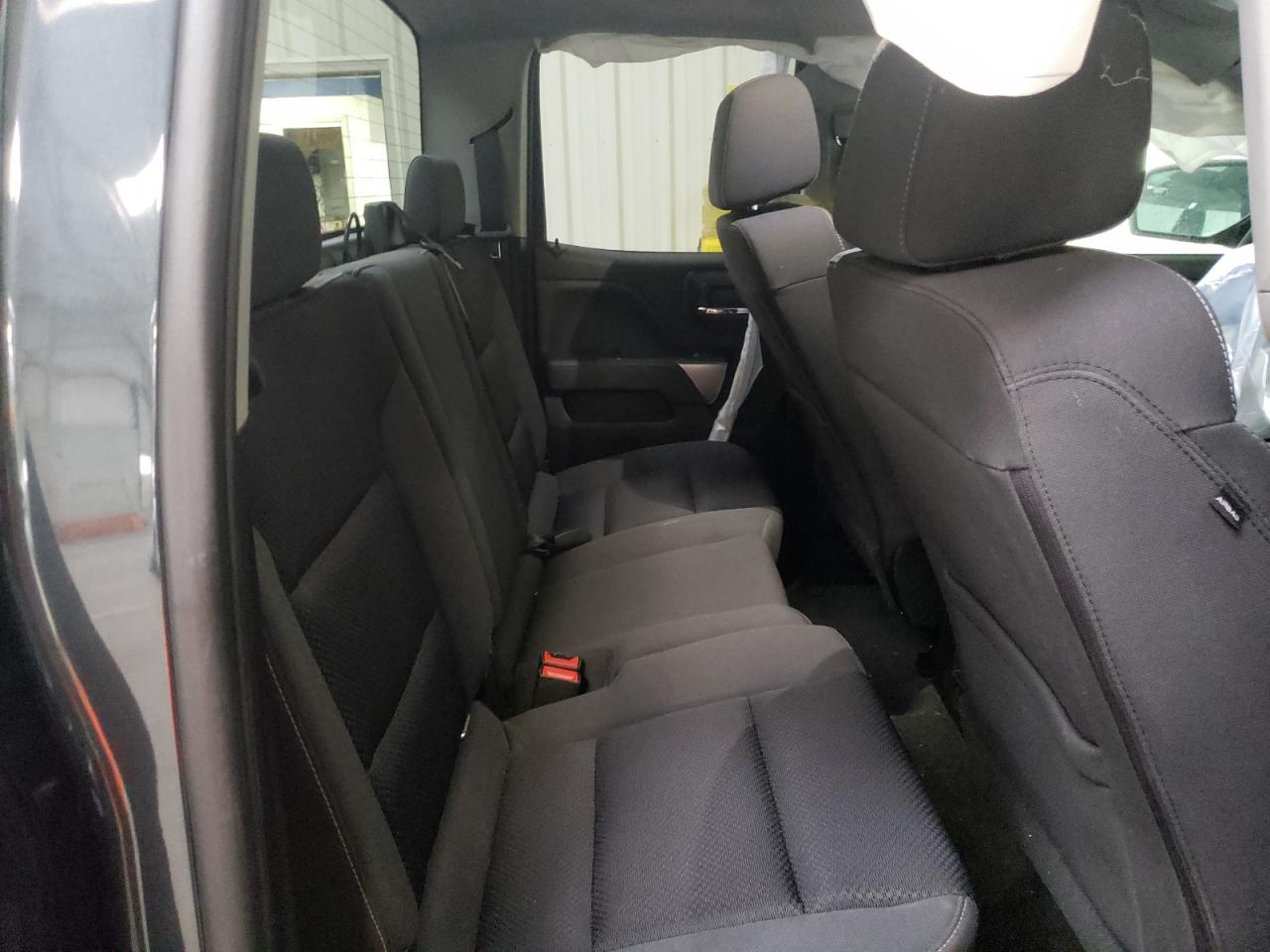Photo 6 from auction – 2018 CHEVROLET SILVERADO with VIN 1GCVKREC2JZ300417