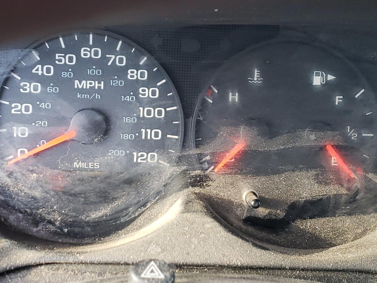 Photo 8 from auction – 2003 DODGE NEON SE with VIN 1B3ES26C33D175421