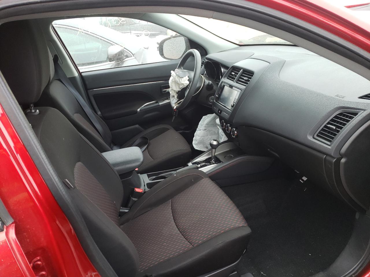 Photo 5 from auction – 2019 MITSUBISHI OUTLANDER with VIN JA4AP3AU5KU034993