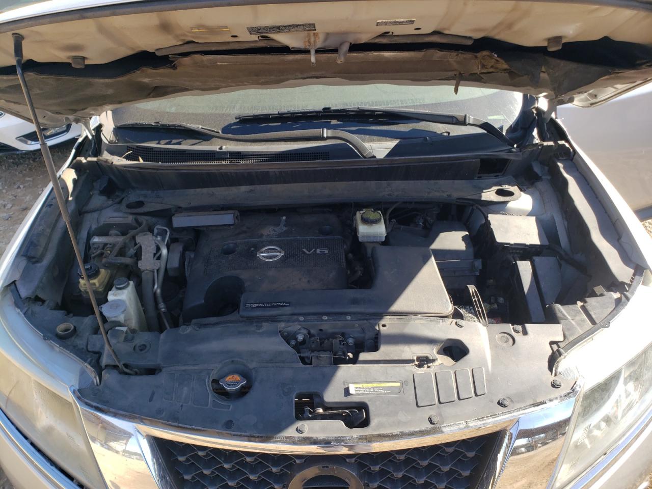Photo 7 from auction – 2014 NISSAN PATHFINDER with VIN 5N1AR2MM4EC700091