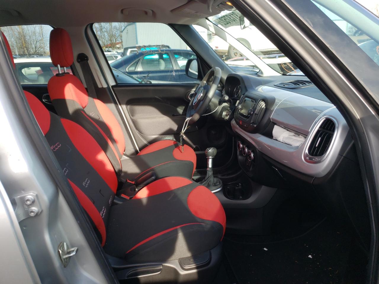 Photo 5 from auction – 2014 FIAT 500L POP with VIN ZFBCFAAH0EZ014105