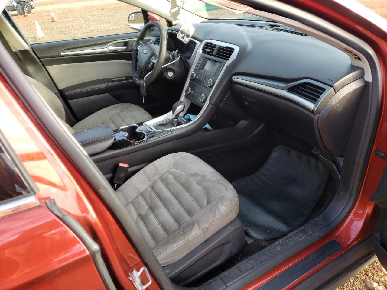 Photo 5 from auction – 2014 FORD FUSION S with VIN 3FA6P0G78ER254870